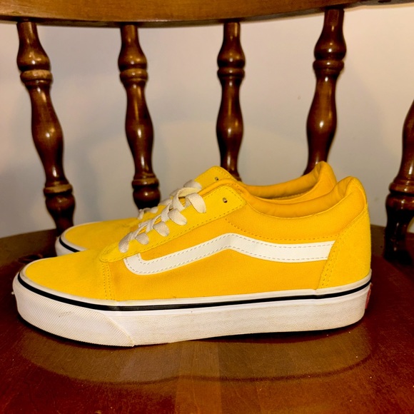 Unique Yellow Vans! Excellent condition, worn once. - Picture 1 of 5